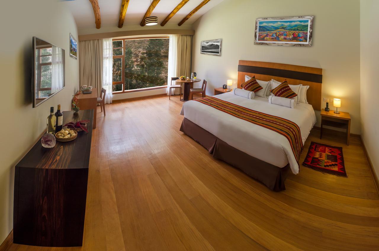 Taypikala Deluxe Valle Sagrado Urubamba Exteriör bild
