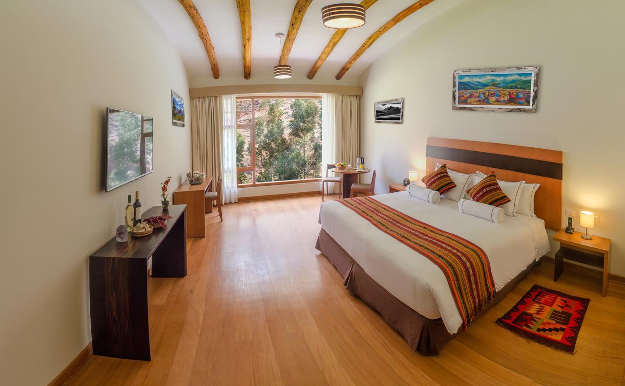 Taypikala Deluxe Valle Sagrado Urubamba Exteriör bild