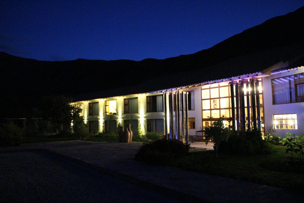 Taypikala Deluxe Valle Sagrado Urubamba Exteriör bild
