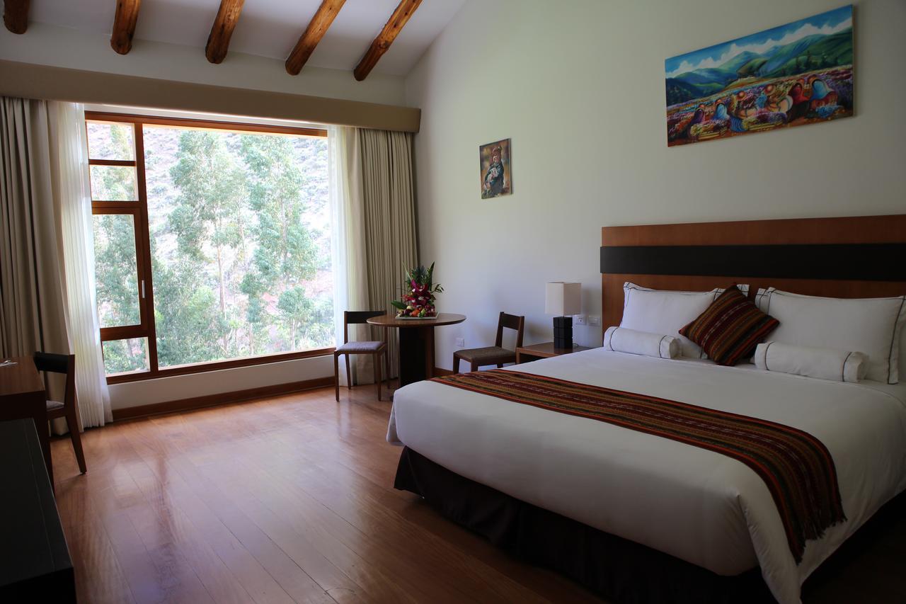 Taypikala Deluxe Valle Sagrado Urubamba Exteriör bild