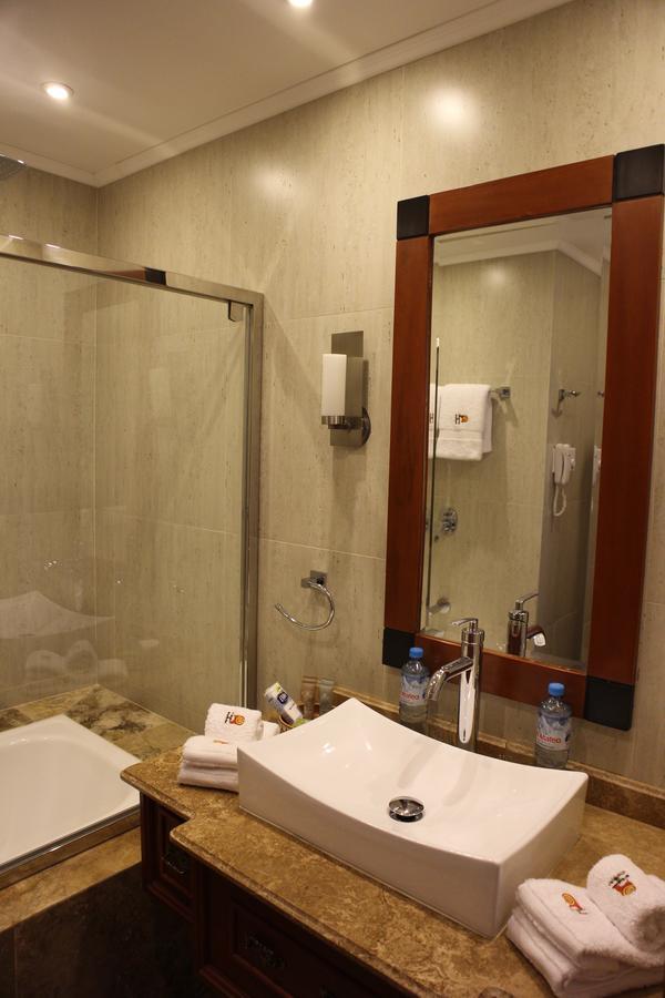 Taypikala Deluxe Valle Sagrado Urubamba Exteriör bild
